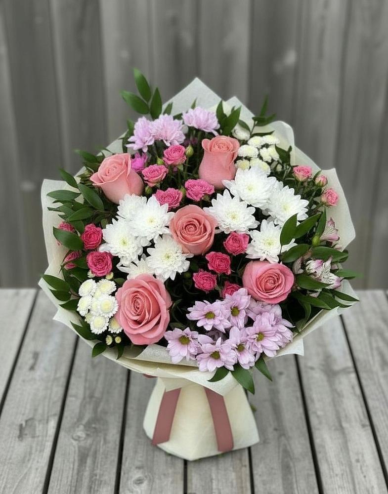 Букет цветов из: Альстромерии, Гвоздики, Розы и Хризантемы в Новом Удмуртской республики