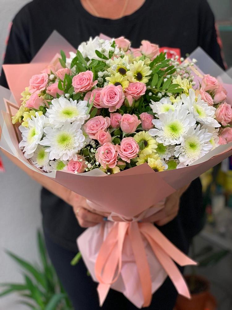 Букет цветов из: Розы и Хризантемы в Новом Удмуртской республики