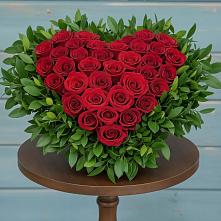 Цветочная композиция из Розы в виде сердца в Новом Удмуртской республики