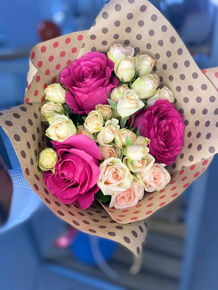 Букет цветов из: Розы в Новом Удмуртской республики