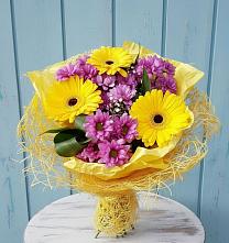 Букет цветов из:  Хризантемы и Герберы в Новом Удмуртской республики