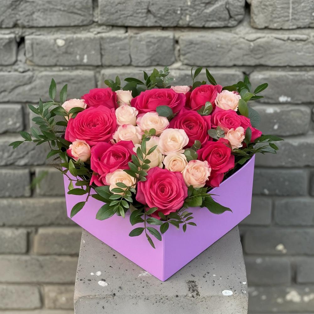 Цветочная композиция из Розы в коробке в Новом Удмуртской республики