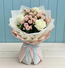 Букет цветов из:  Розы в Новом Удмуртской республики
