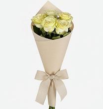 Букет цветов из:  Розы в Новом Удмуртской республики