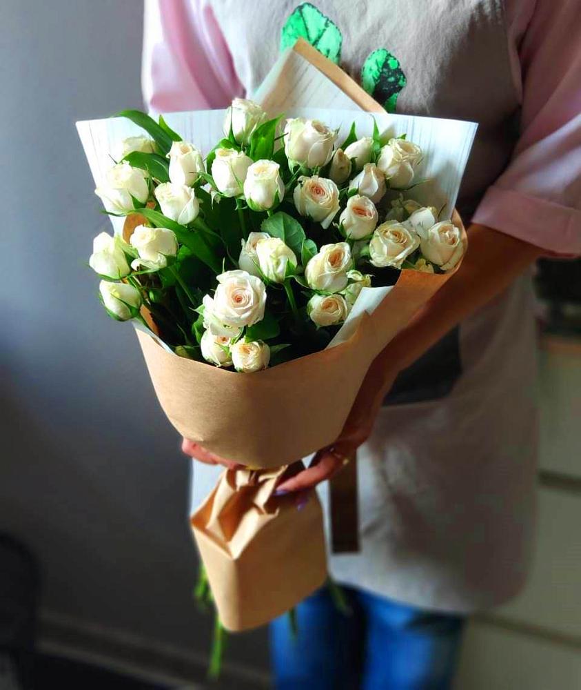 Букет цветов из: Розы в Новом Удмуртской республики