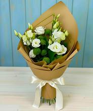 Букет цветов из:  Хризантемы и Лизиантусы #REPLACE_PRED# Новом Удмуртской республики