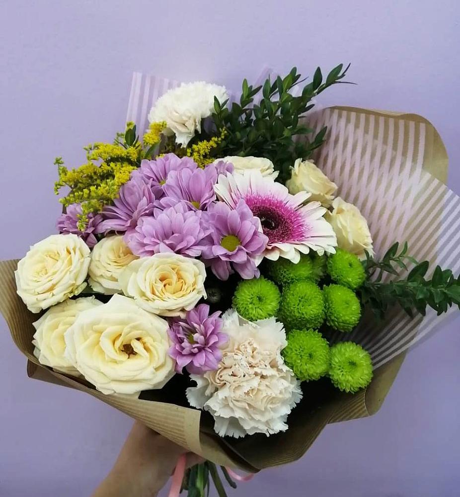 Букет цветов из: Хризантемы, Розы, Гвоздики и Герберы в Новом Удмуртской республики