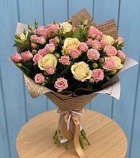 Букет цветов из:  Розы в Новом Удмуртской республики