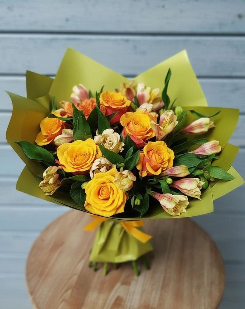Букет цветов из: Альстромерии и Розы в Новом Удмуртской республики