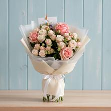 Букет цветов из:  Розы в Новом Удмуртской республики