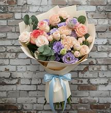 Букет цветов из:  Розы, Лизиантусы и Гвоздики #REPLACE_PRED# Новом Удмуртской республики