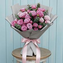 Букет цветов из:  Розы в Новом Удмуртской республики